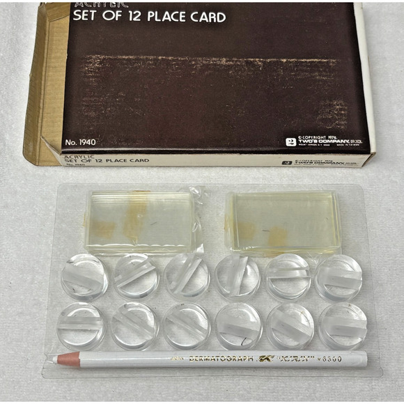 36 Vintage Mid Century Modern MCM Acrylic Lucite Dinner Name Place Card Holders - Picture 1 of 15